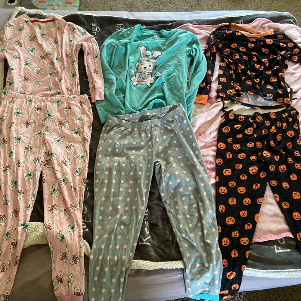 $5 SHIPPING - 3 adorable pajama sets NWT + Lightly Worn